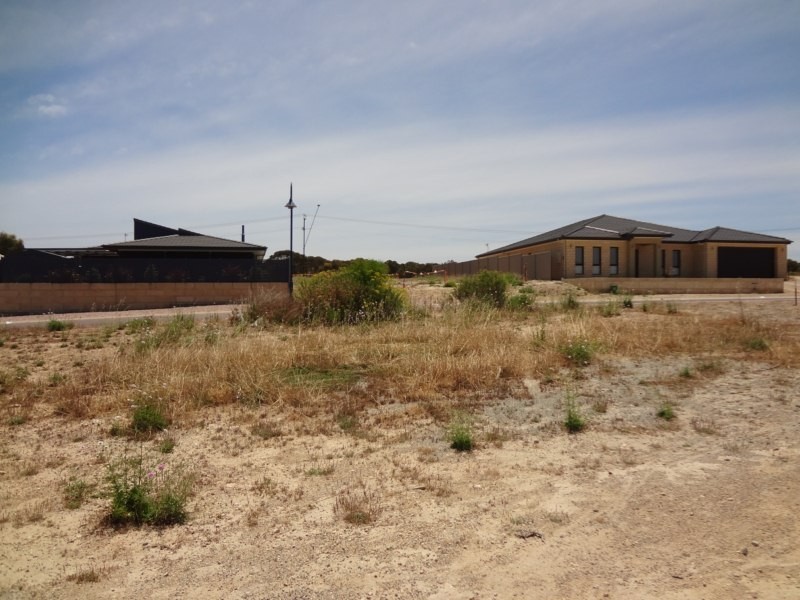 8 Windamere Crescent, Port Lincoln SA 5606