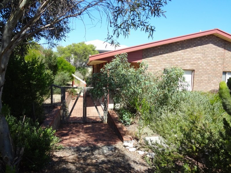 1 Brigette Avenue, Coffin Bay SA 5607