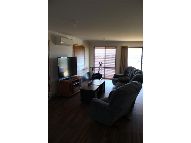 29 Bosanquet Blvd, Ceduna SA 5690