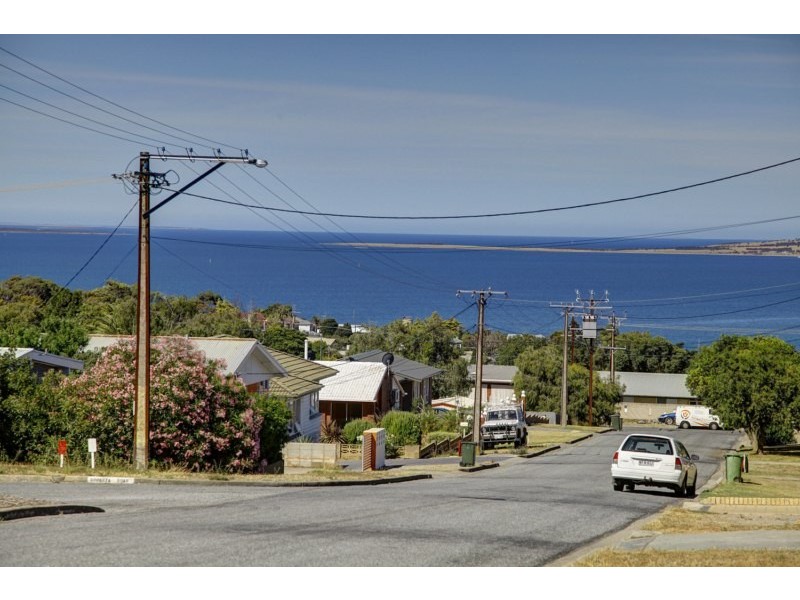 17 Newton Street, Port Lincoln SA 5606