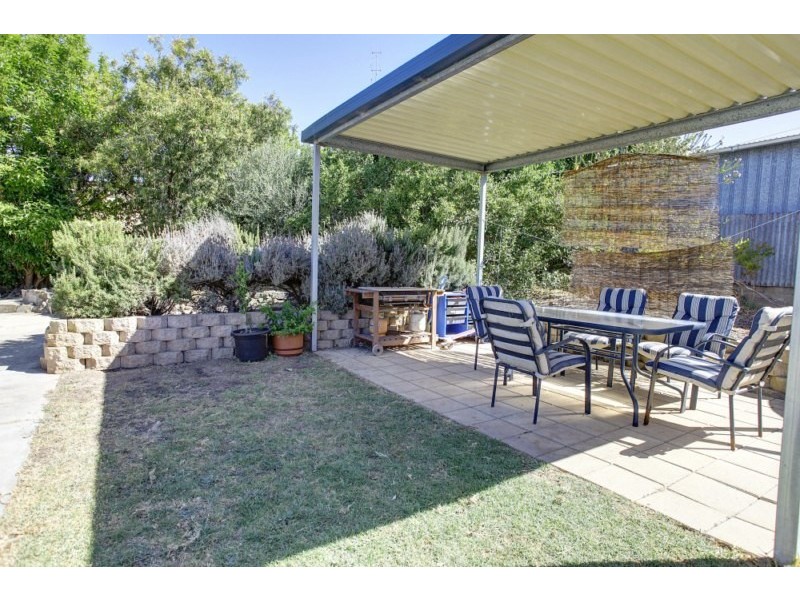 17 Newton Street, Port Lincoln SA 5606