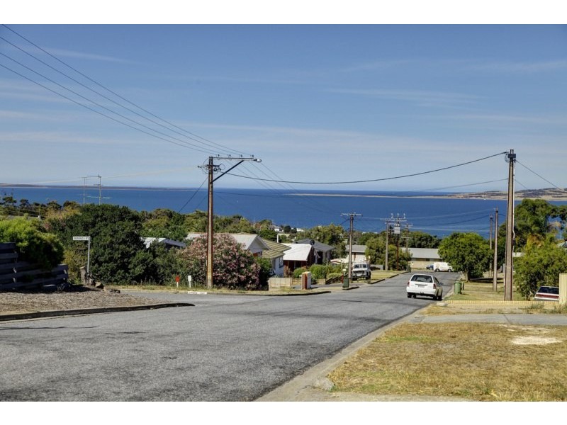 17 Newton Street, Port Lincoln SA 5606