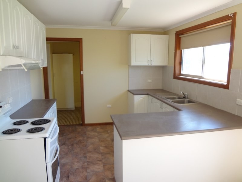 32 Tobruk Terrace, Port Lincoln SA 5606