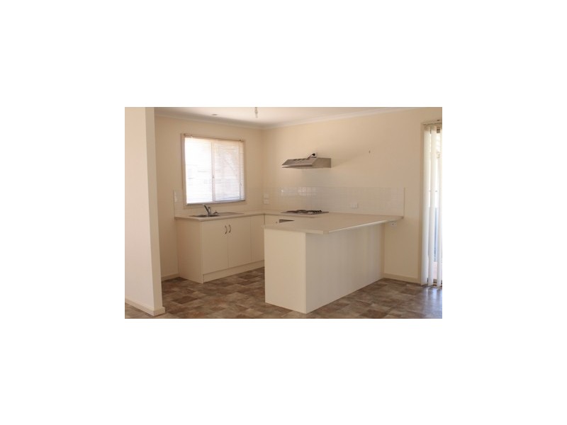 2 Talbot Grove, Ceduna SA 5690