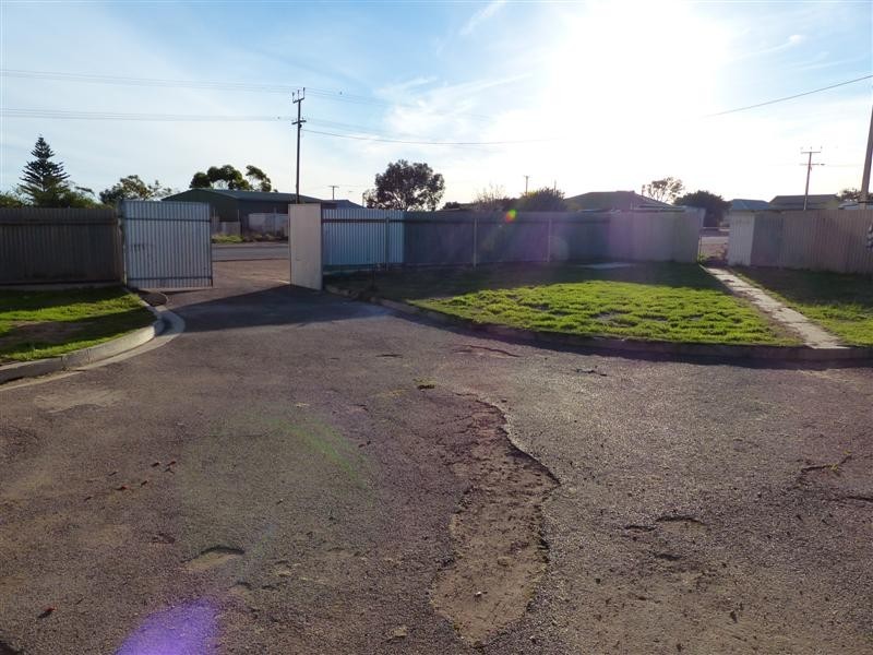 70 and 70A Thevenard Road, Thevenard SA 5690