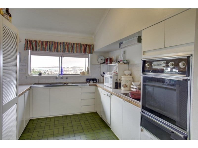 10 Dobbins Street, Port Lincoln SA 5606