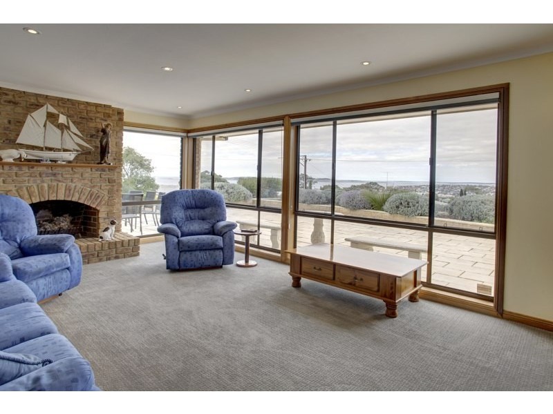 2 Minnipa Avenue, Port Lincoln SA 5606
