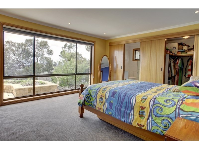 2 Minnipa Avenue, Port Lincoln SA 5606