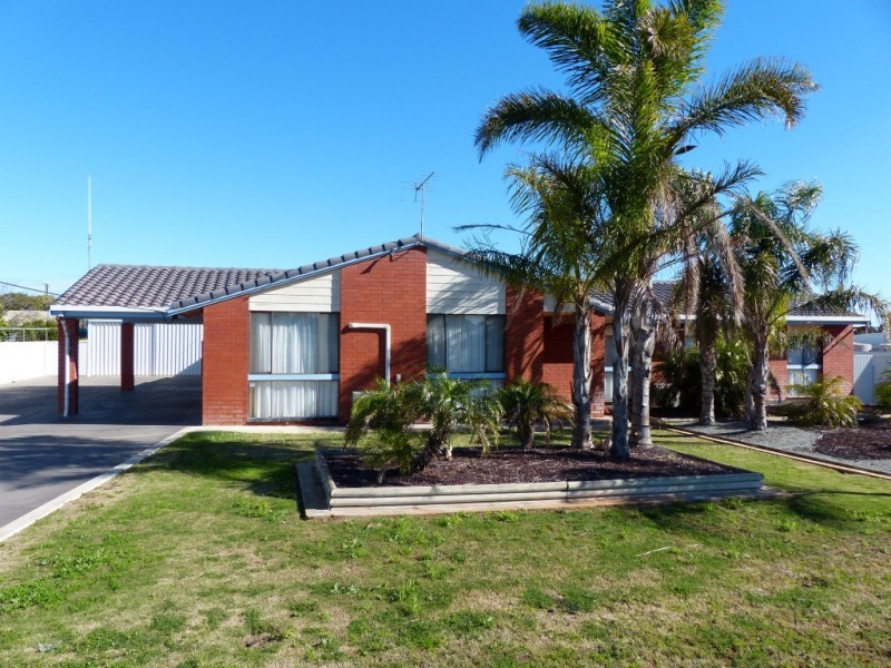 13 Christopher Street, Ceduna SA 5690