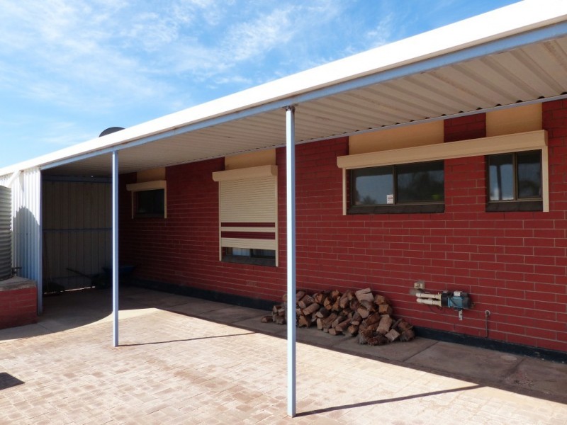 13 Christopher Street, Ceduna SA 5690