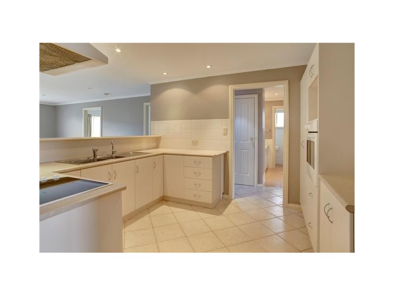 1 Lake View Avenue, Port Lincoln SA 5606