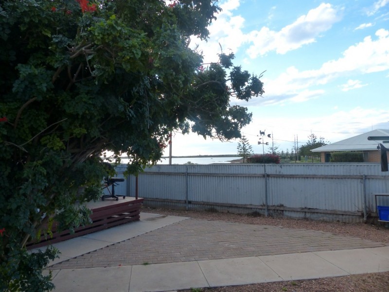 8 Dowling Crescent, Ceduna SA 5690