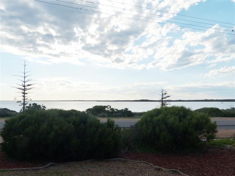 8 Dowling Crescent, Ceduna SA 5690