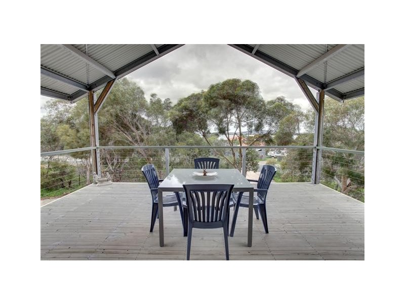 8 Torrens Street, Port Lincoln SA 5606