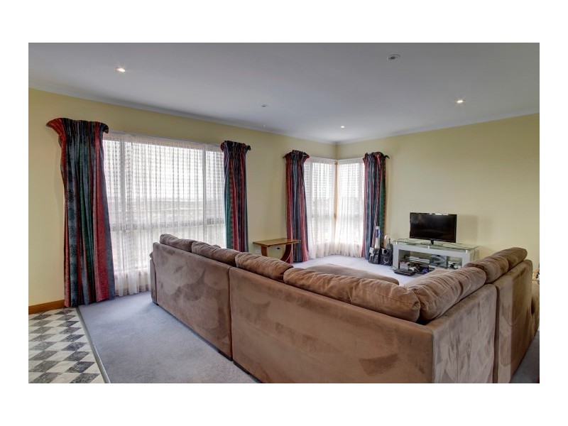 12 Lawson Drive, Port Lincoln SA 5606