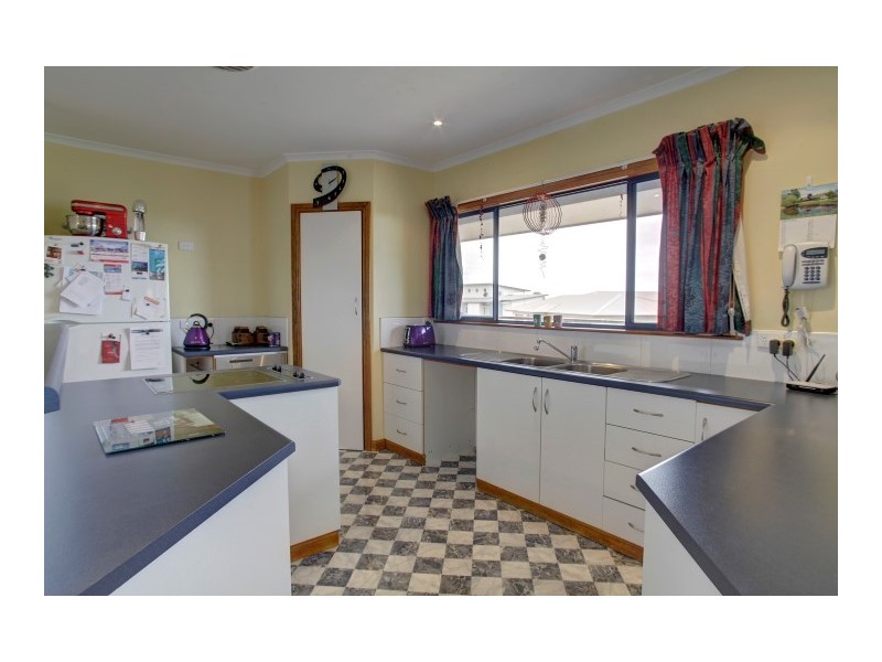 12 Lawson Drive, Port Lincoln SA 5606