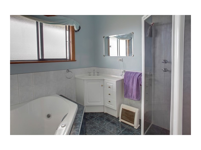 12 Lawson Drive, Port Lincoln SA 5606