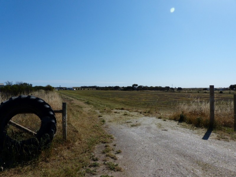 Lot 102 Government Road, Penong SA 5690