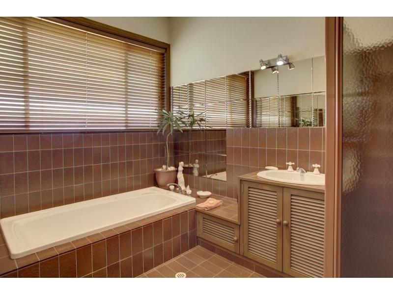 17 Tumby Terrace, Tumby Bay SA 5605