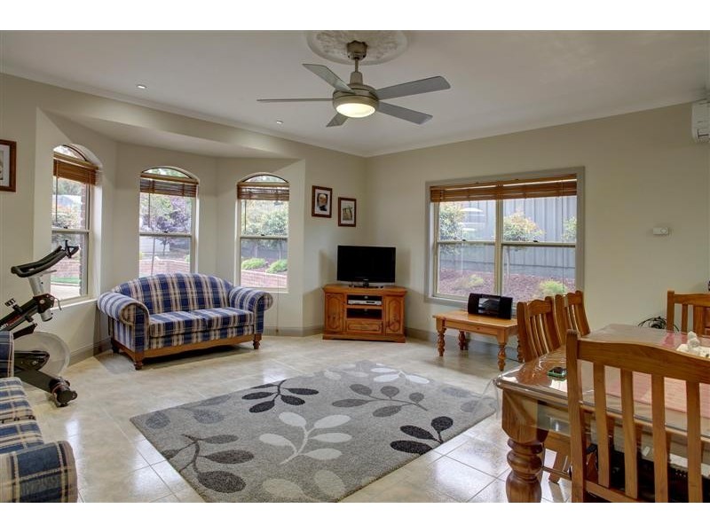 3 Hilltop Drive, Port Lincoln SA 5606