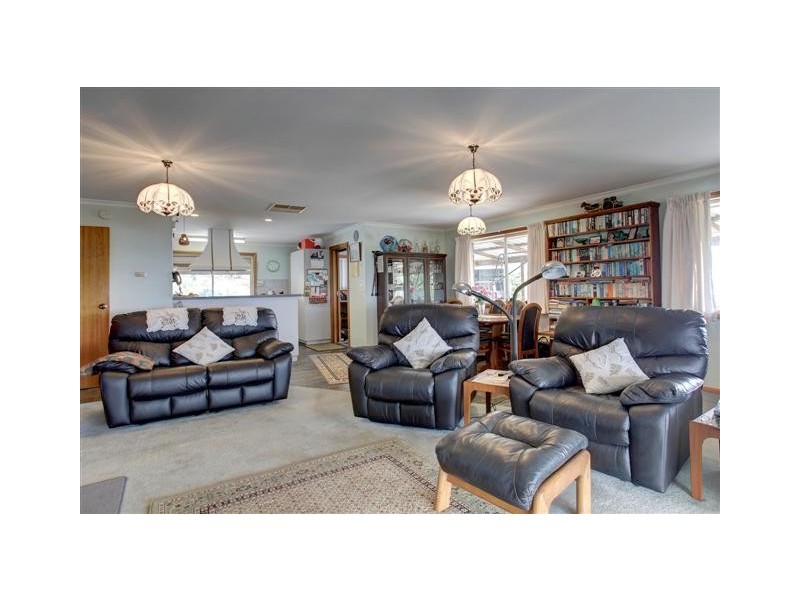 20 Howard Avenue, Boston via, Port Lincoln SA 5606