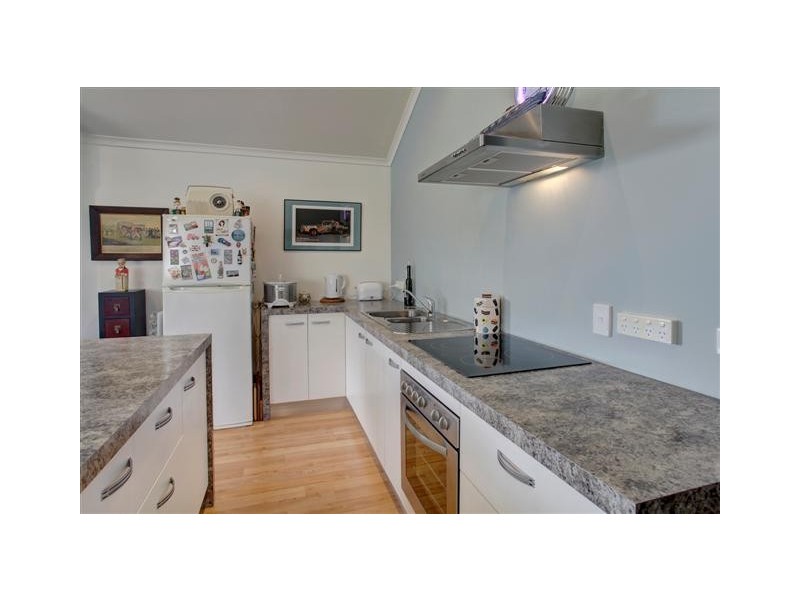 8 Torrens Street, Port Lincoln SA 5606