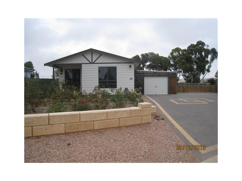27 Benjamin Road, Poonindie SA 5607