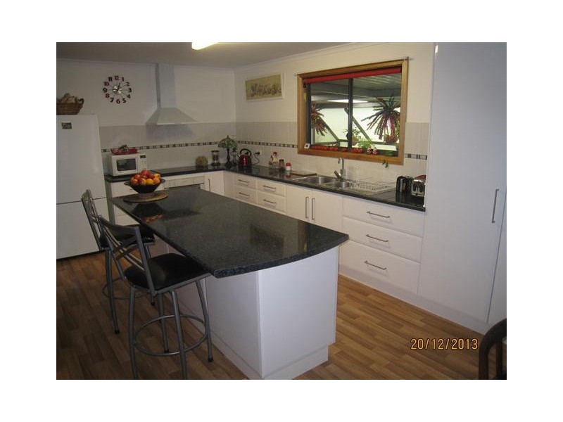 27 Benjamin Road, Poonindie SA 5607