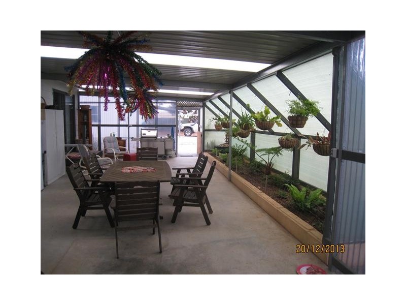 27 Benjamin Road, Poonindie SA 5607