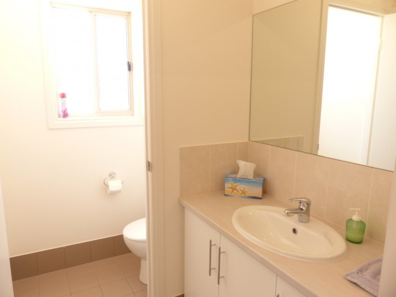 99 Bosanquet Blvd, Ceduna SA 5690