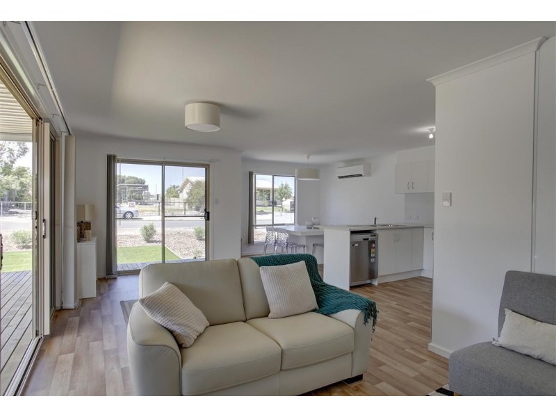 40 Greenly Avenue, Coffin Bay SA 5607