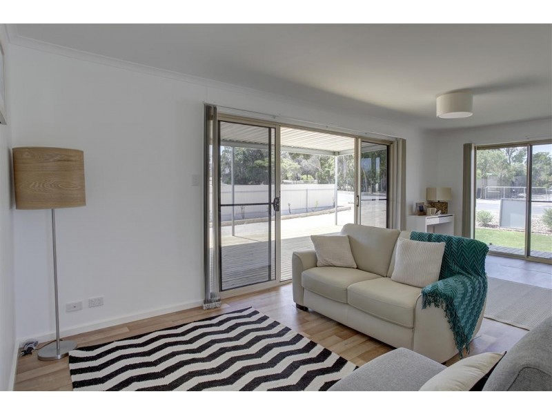 40 Greenly Avenue, Coffin Bay SA 5607