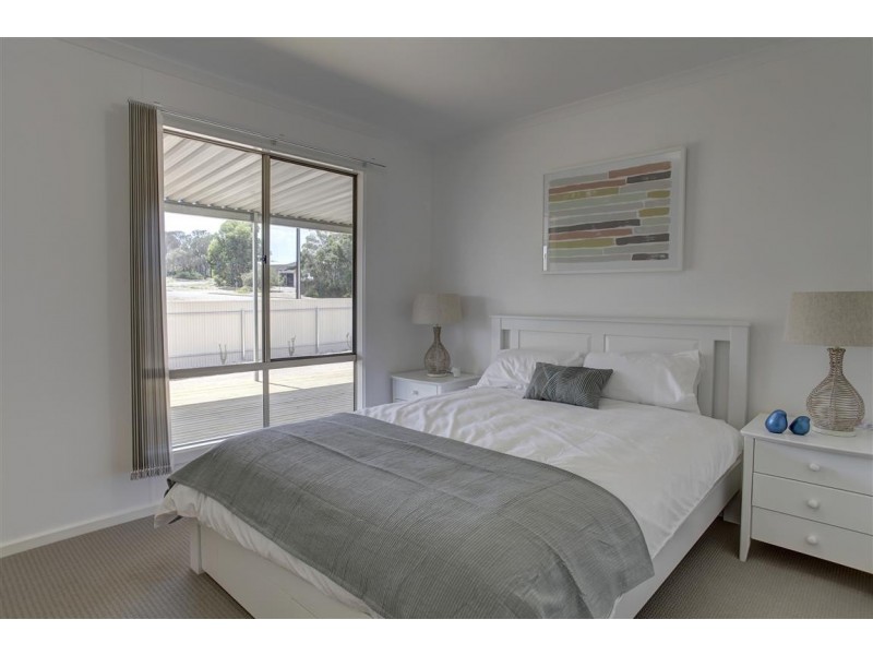 40 Greenly Avenue, Coffin Bay SA 5607