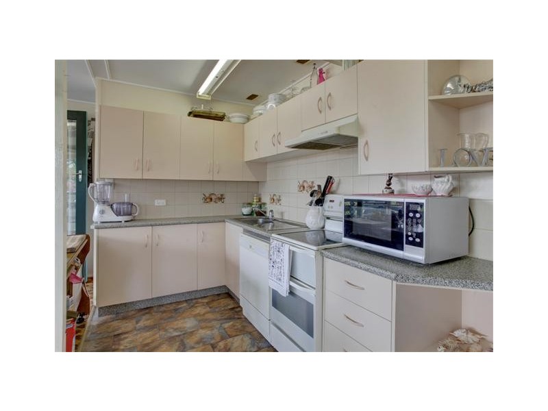 77 Greenly Avenue, Coffin Bay SA 5607