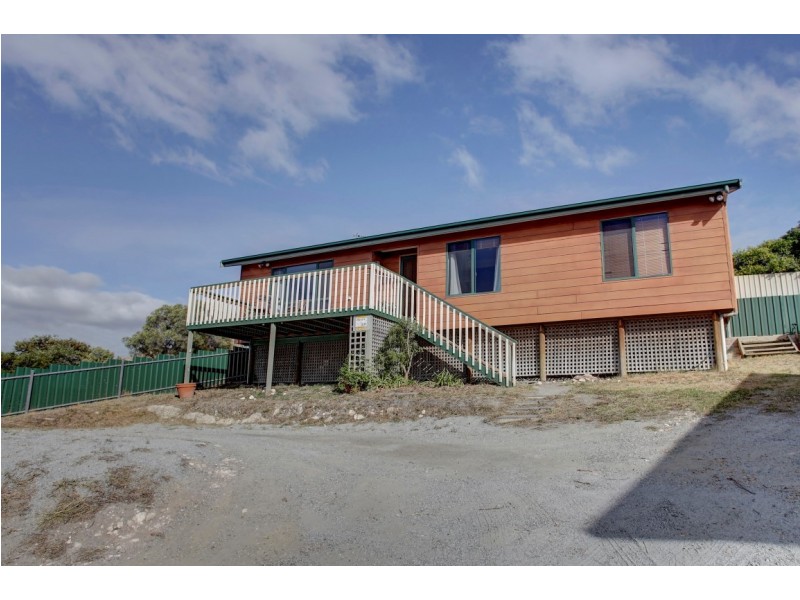 22 Kiama Avenue, Port Lincoln SA 5606