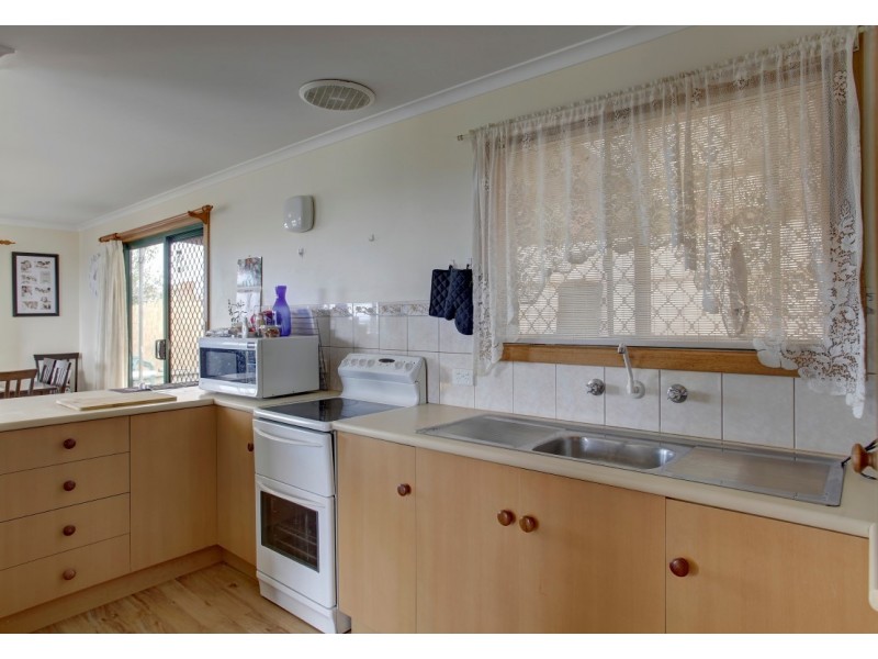 22 Kiama Avenue, Port Lincoln SA 5606