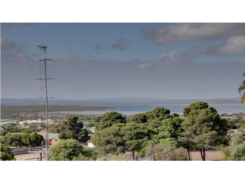 22 Kiama Avenue, Port Lincoln SA 5606