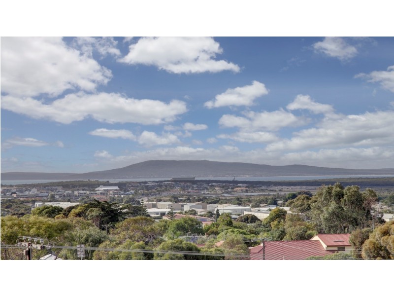 22 Kiama Avenue, Port Lincoln SA 5606