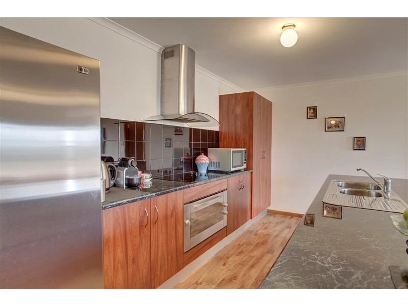 21 Natasha Drive, Poonindie SA 5607