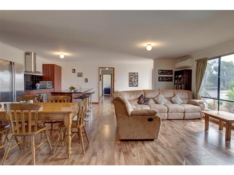 21 Natasha Drive, Poonindie SA 5607