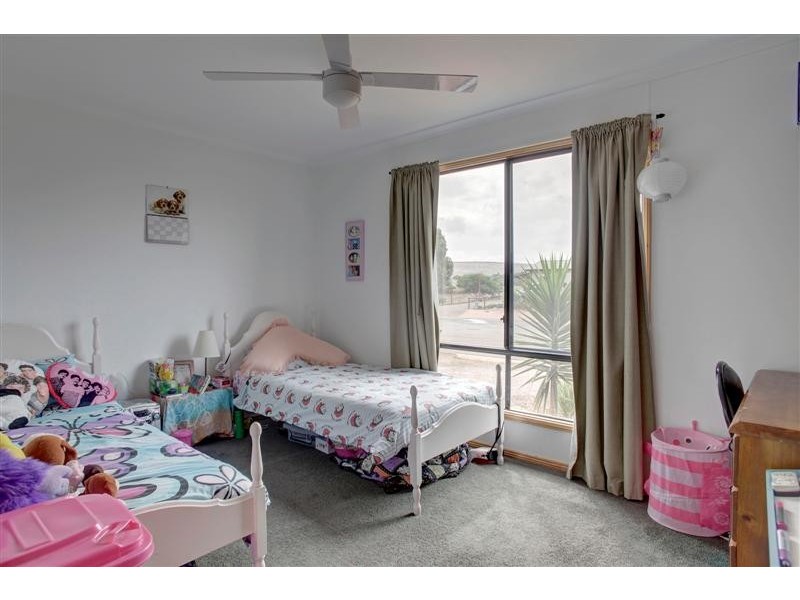 21 Natasha Drive, Poonindie SA 5607