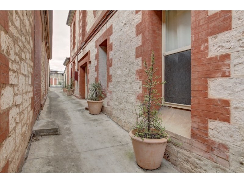 27 Tasman Terrace, Port Lincoln SA 5606