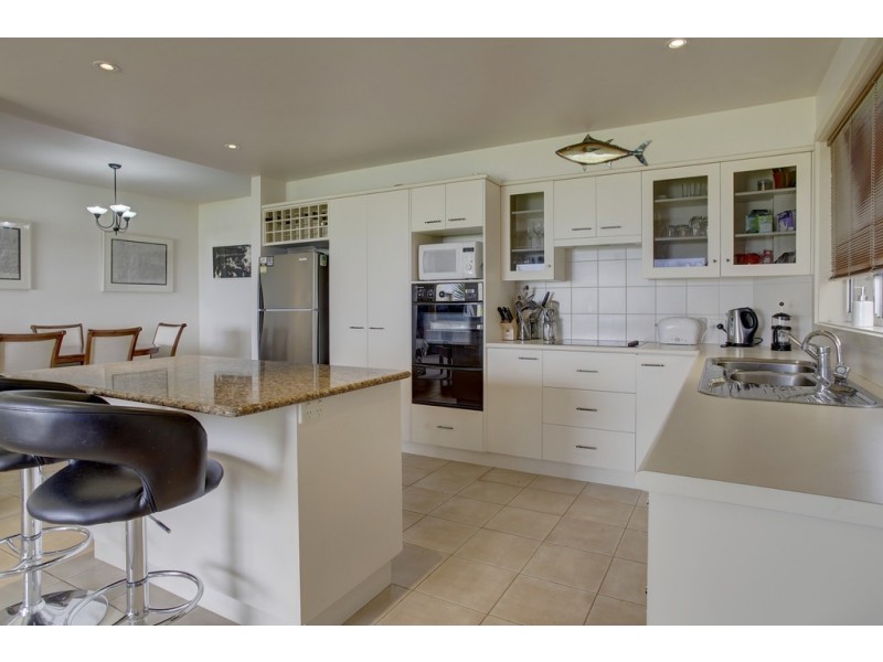 2/10 South Point Drive, Port Lincoln SA 5606