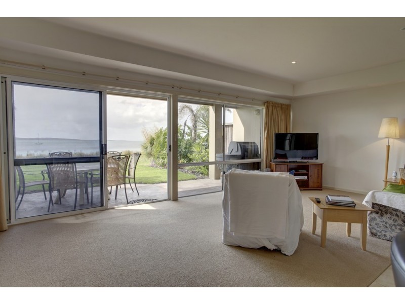 2/10 South Point Drive, Port Lincoln SA 5606