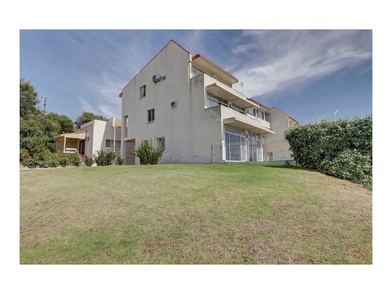 1/30 Lincoln Highway, Port Lincoln SA 5606