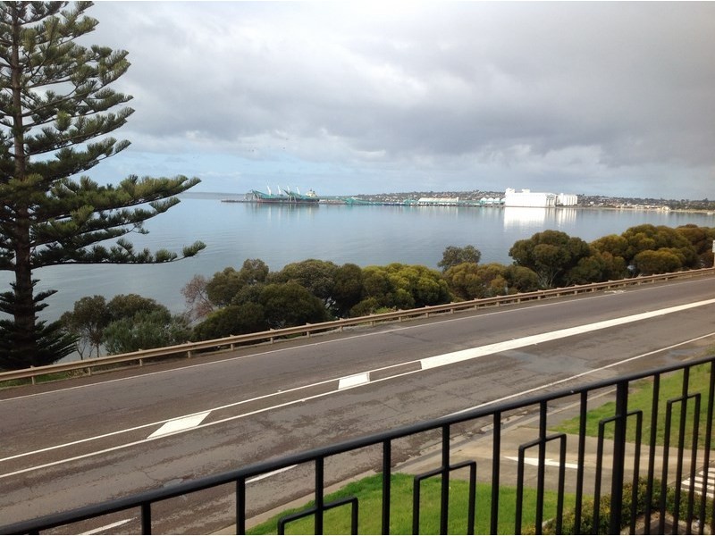 1/96 Lincoln Highway, Port Lincoln SA 5606