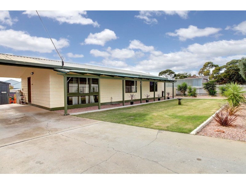 33 Coral Street, Port Lincoln SA 5606