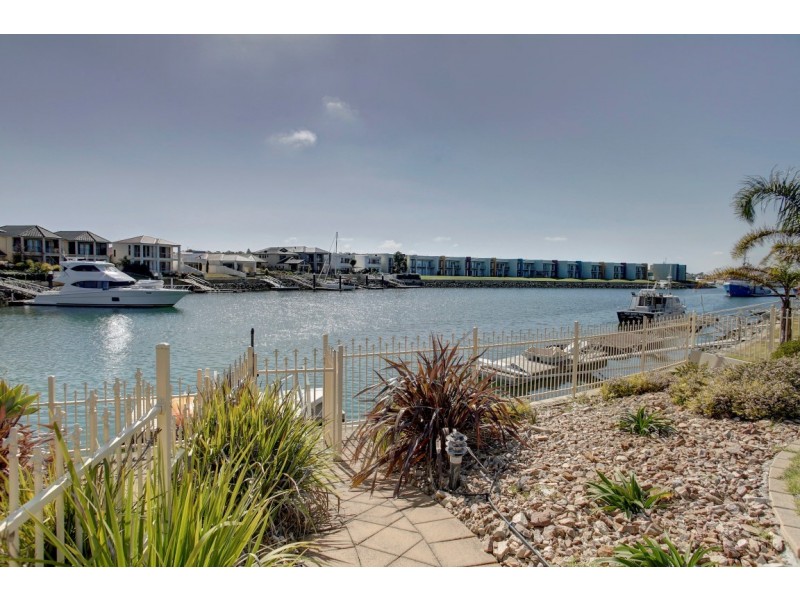 2/5 Sailfish Drive, Port Lincoln SA 5606