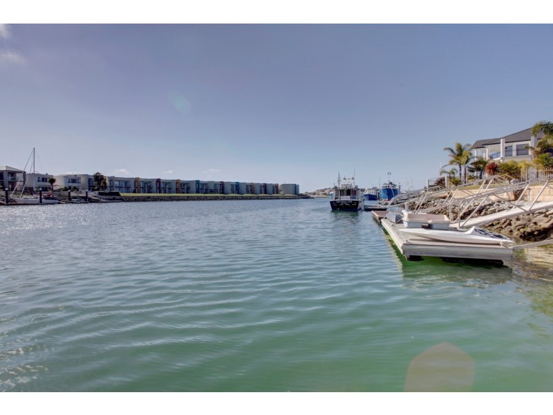 2/5 Sailfish Drive, Port Lincoln SA 5606