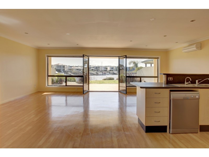 2/5 Sailfish Drive, Port Lincoln SA 5606